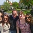 Otem (16-5-2015), delante do Loreto em Praga, com uma familia muito boa do estado de Santa Catarina do Brasil
