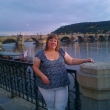 Bienvenidos a Praga! Con mucho gusto les presento mi ciudad natal. Karolna delante de Puente de Carlos, julio 2012